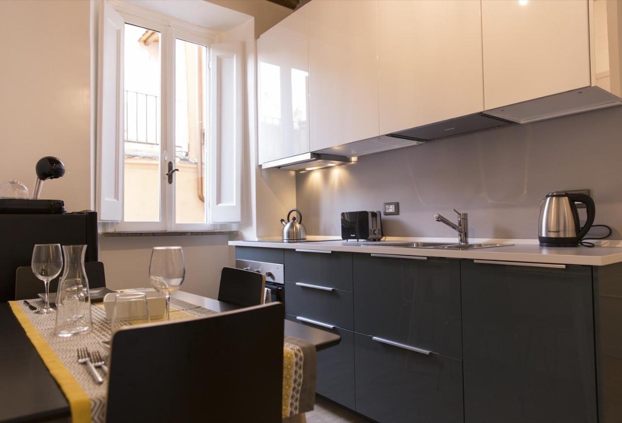 Cozy Apartment In Via Degli Spagnoli - FromhometoРим Екстериор снимка