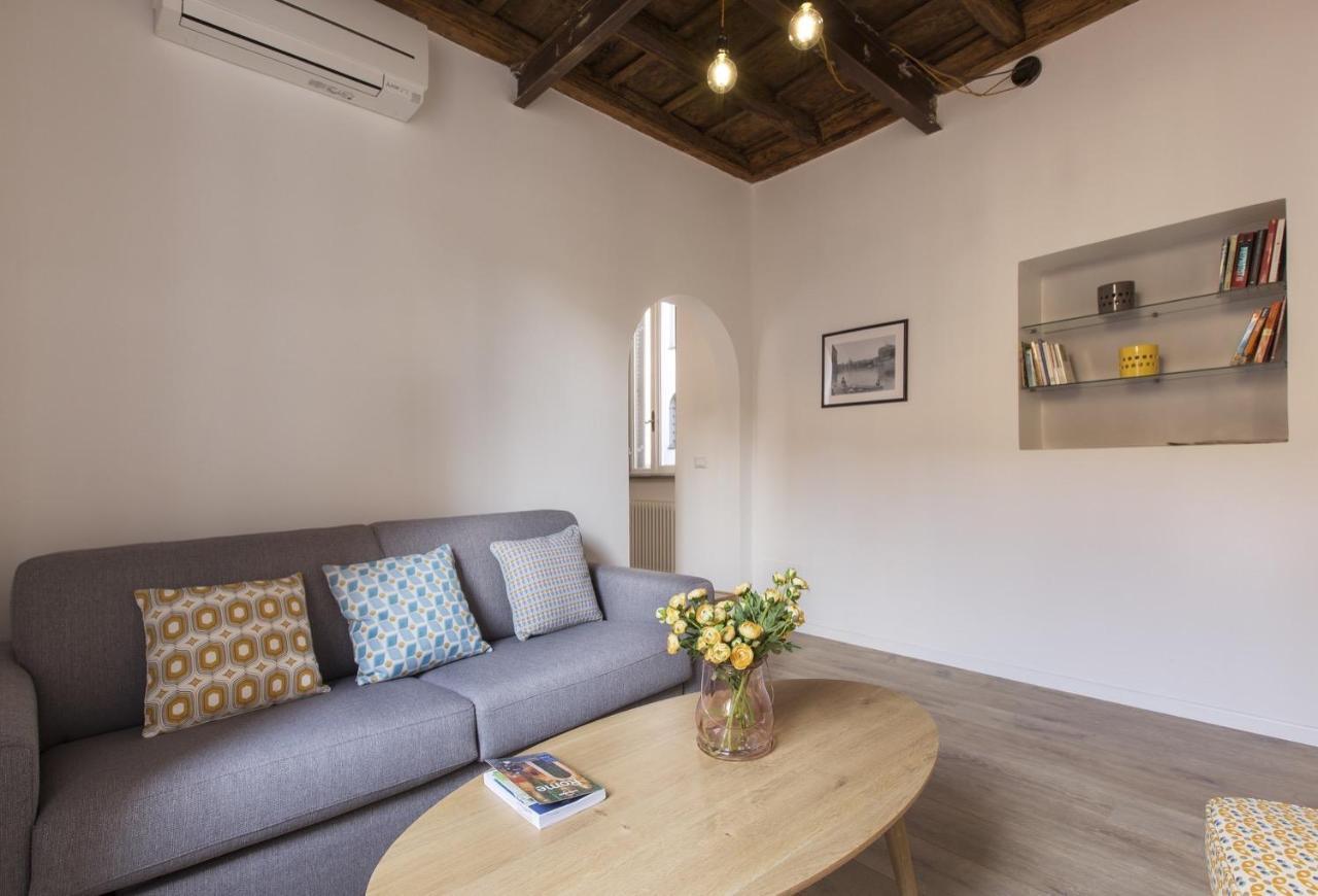 Cozy Apartment In Via Degli Spagnoli - FromhometoРим Екстериор снимка